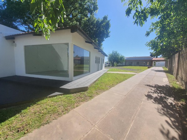 VENDO O PERMUTO ESPECTACULAR INMUEBLE. PILETA, QUINCHO, PARQUE