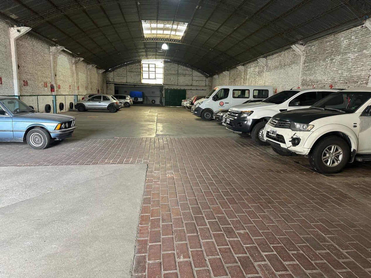 ALQUILO GALPON SOBRE CHURRUARIN ZONA PATRONATO