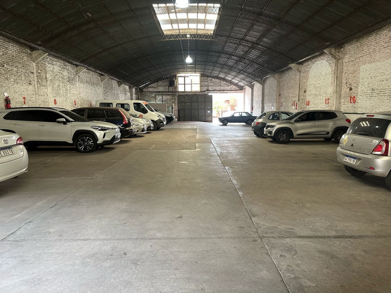 ALQUILO GALPON SOBRE CHURRUARIN ZONA PATRONATO