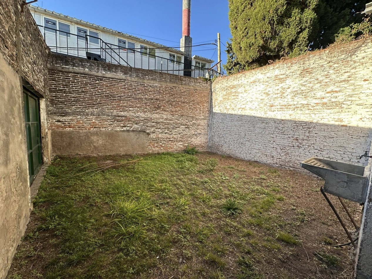 ALQUILO GALPON SOBRE CHURRUARIN ZONA PATRONATO