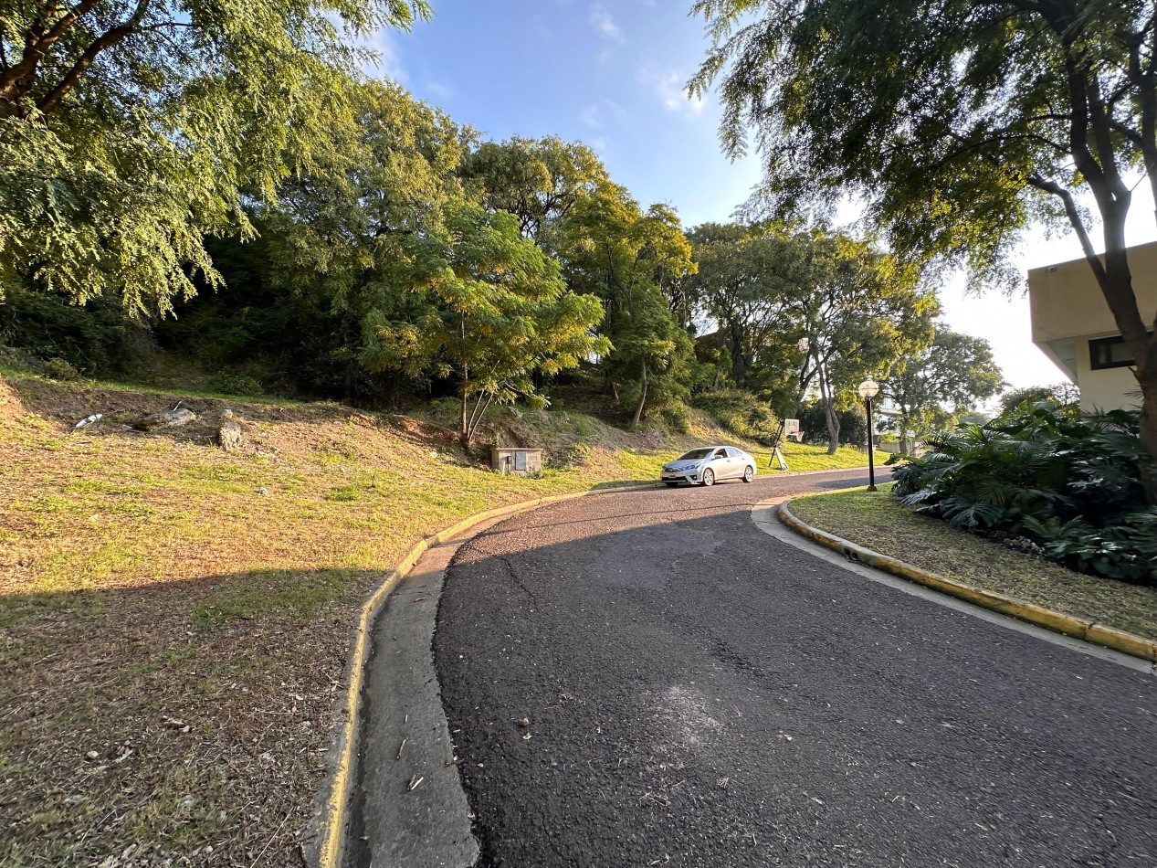 VENDO LOTE EN PUERTO URQUIZA 1.200 M2 U$D 110.000 