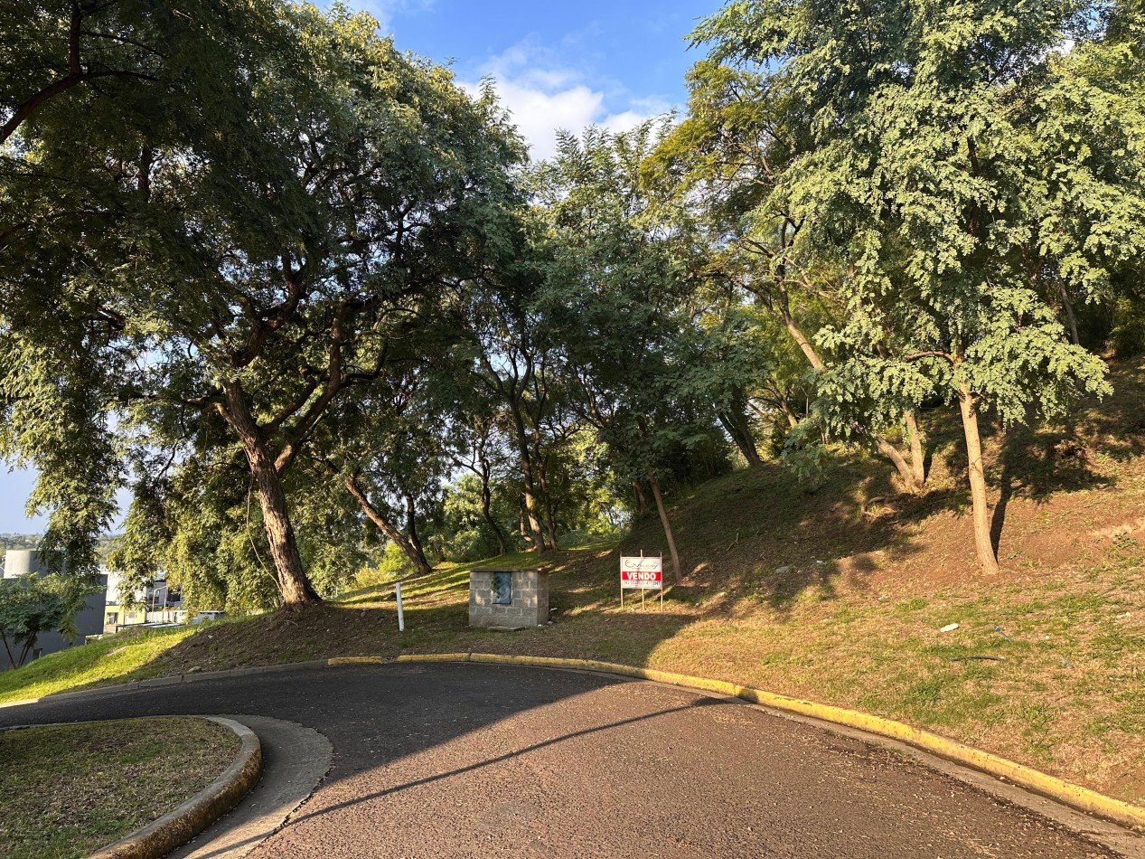 VENDO LOTE EN PUERTO URQUIZA 1.200 M2 U$D 110.000 