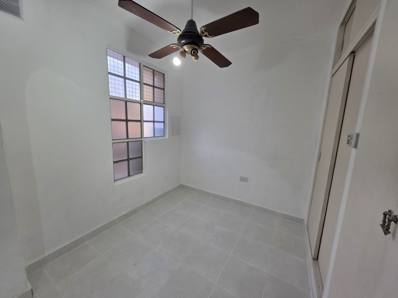 ALQUILO MONOAMBIENTE ZONA PARQUE $300.000 +IMPUESTOS 