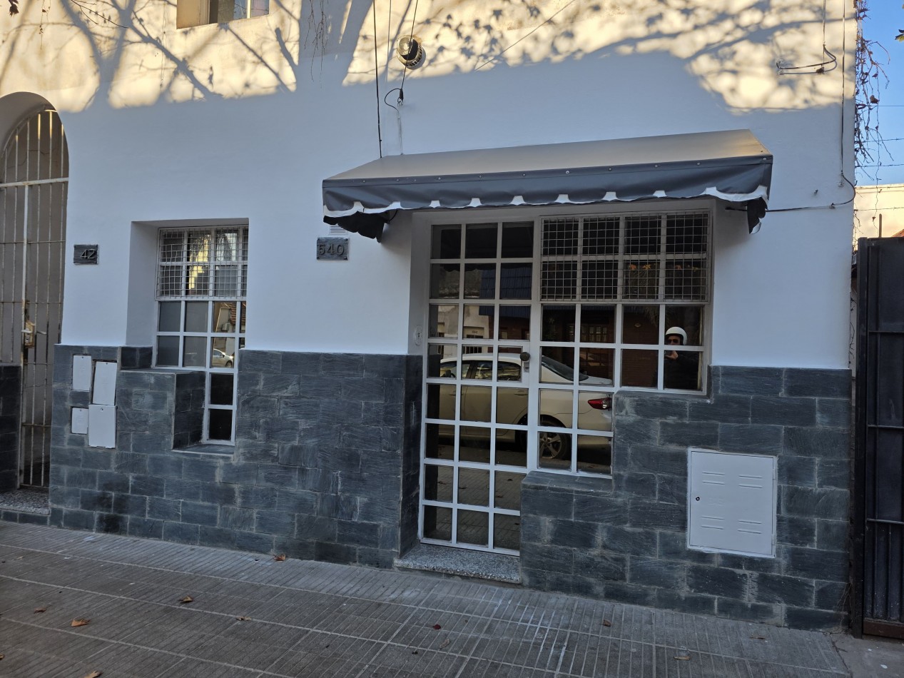 ALQUILO MONOAMBIENTE ZONA PARQUE $300.000 +IMPUESTOS 