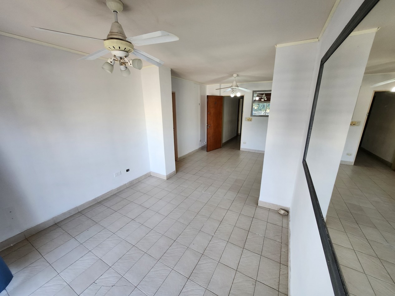 ALQUILO SEMIPISO ZONA PARQUE+COCHERA $680.000+EXP+IMP