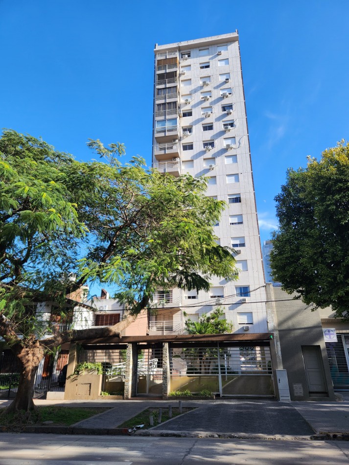 ALQUILO SEMIPISO ZONA PARQUE+COCHERA $680.000+EXP+IMP