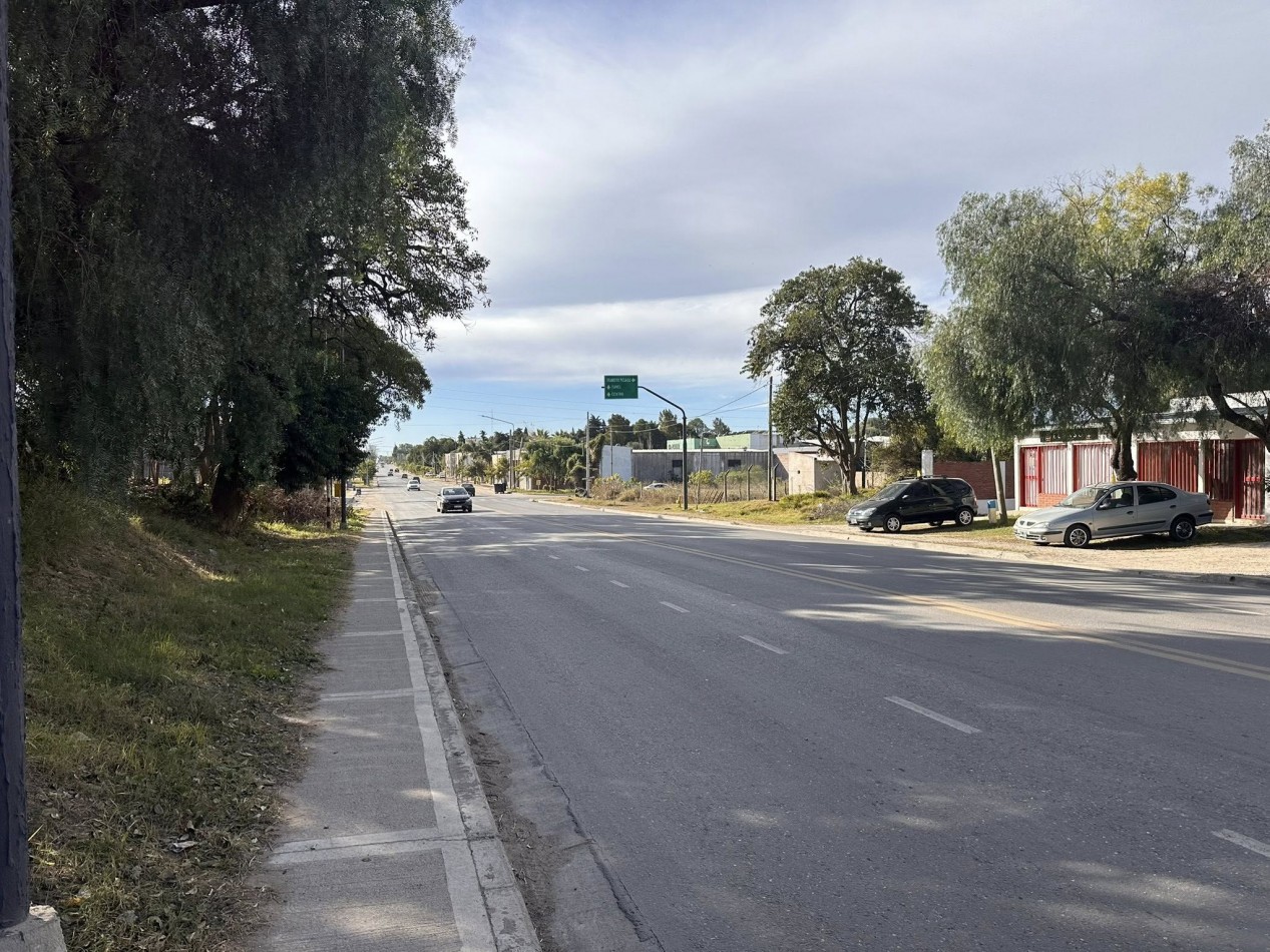 VENDO TERRENO SOBRE AV. ZANNI 