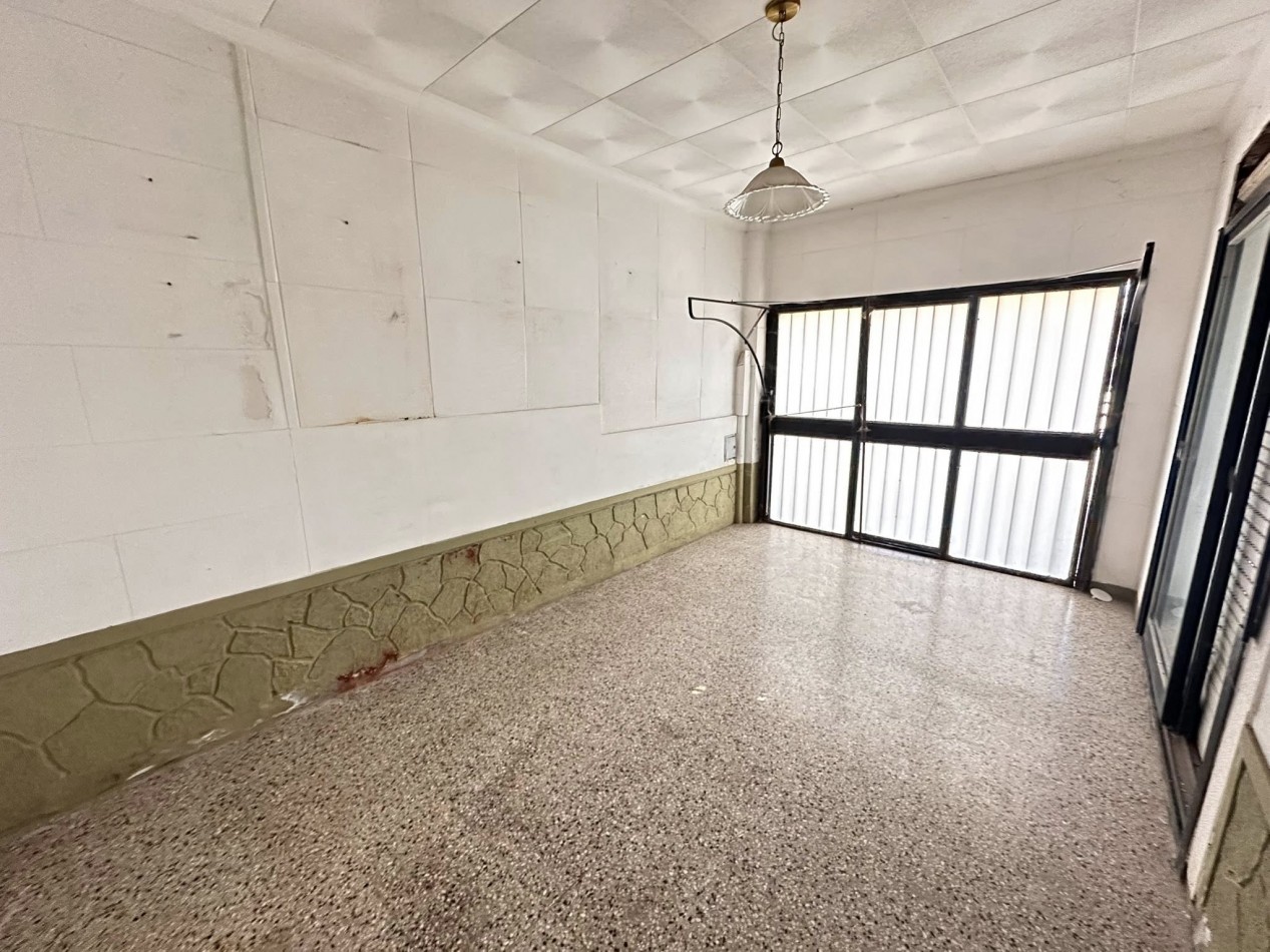 VENDO CASA 3 DORM, 2 COCHERAS. QUINCHO Y PILETA