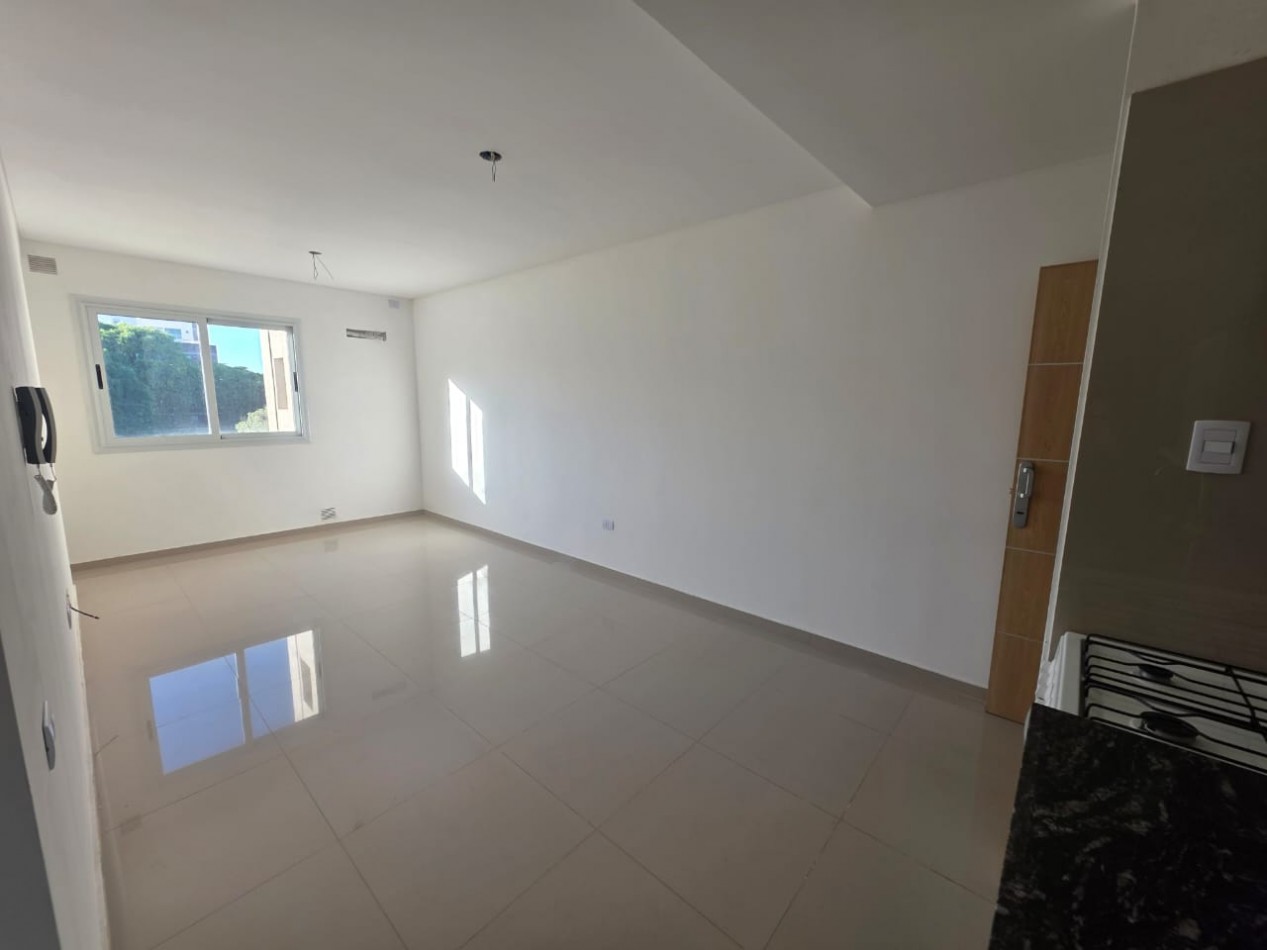 ALQUILO DEPTO 1 DOR. ZONA CENTRO $420.000+EXPENSAS+IMPUESTOS