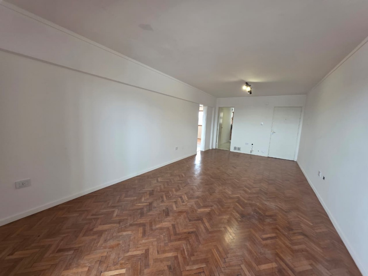 ALQUILO DEPARTAMENTO 2 DORMITORIOS CON COCHERA $675.000+EXPENSAS