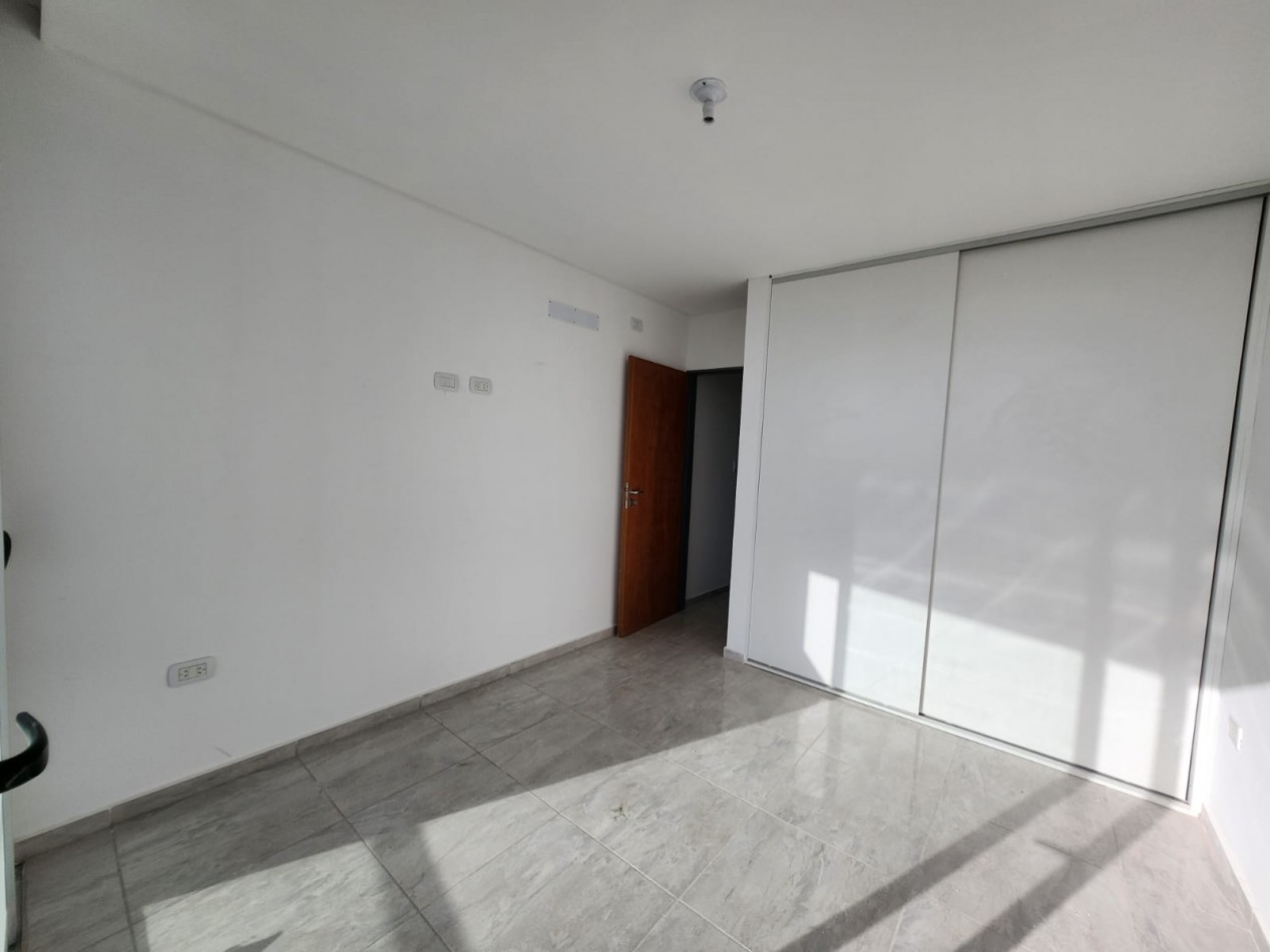 ALQUILO DEPTO 1 DOR. ZONA 5 ESQUINAS $460.000+EXPENSAS+IMP.