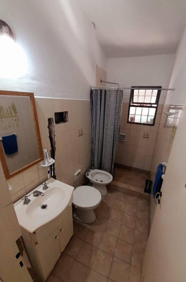 VENDO CASA 2 DORMITORIOS. U$D 47.000.-