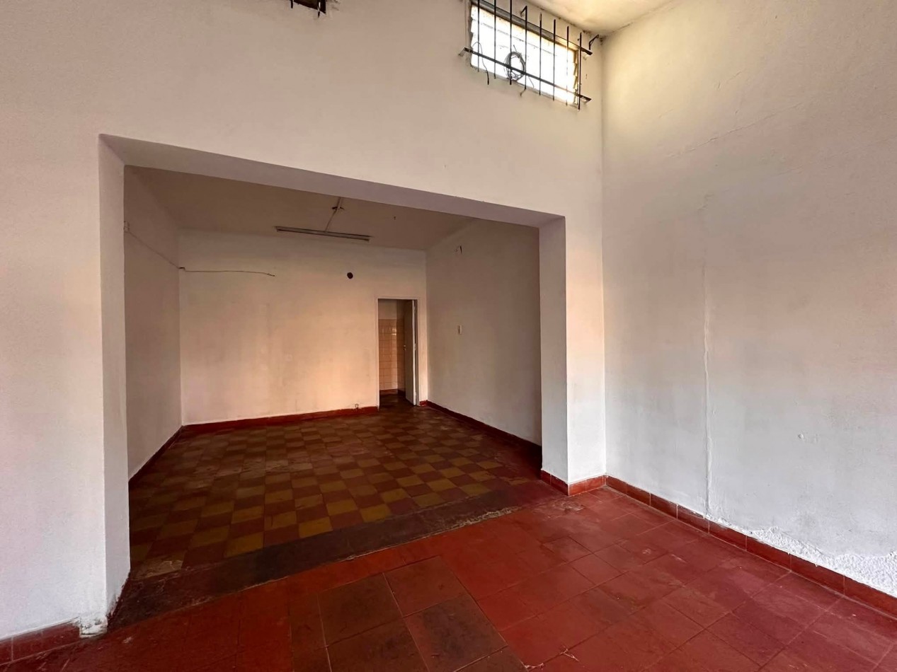 VENDO CASA 3 DORM MAS LOCAL COMERCIAL