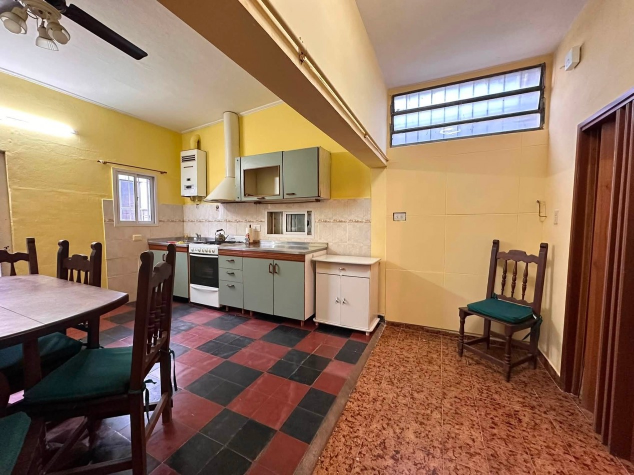 VENDO CASA 3 DORM MAS LOCAL COMERCIAL