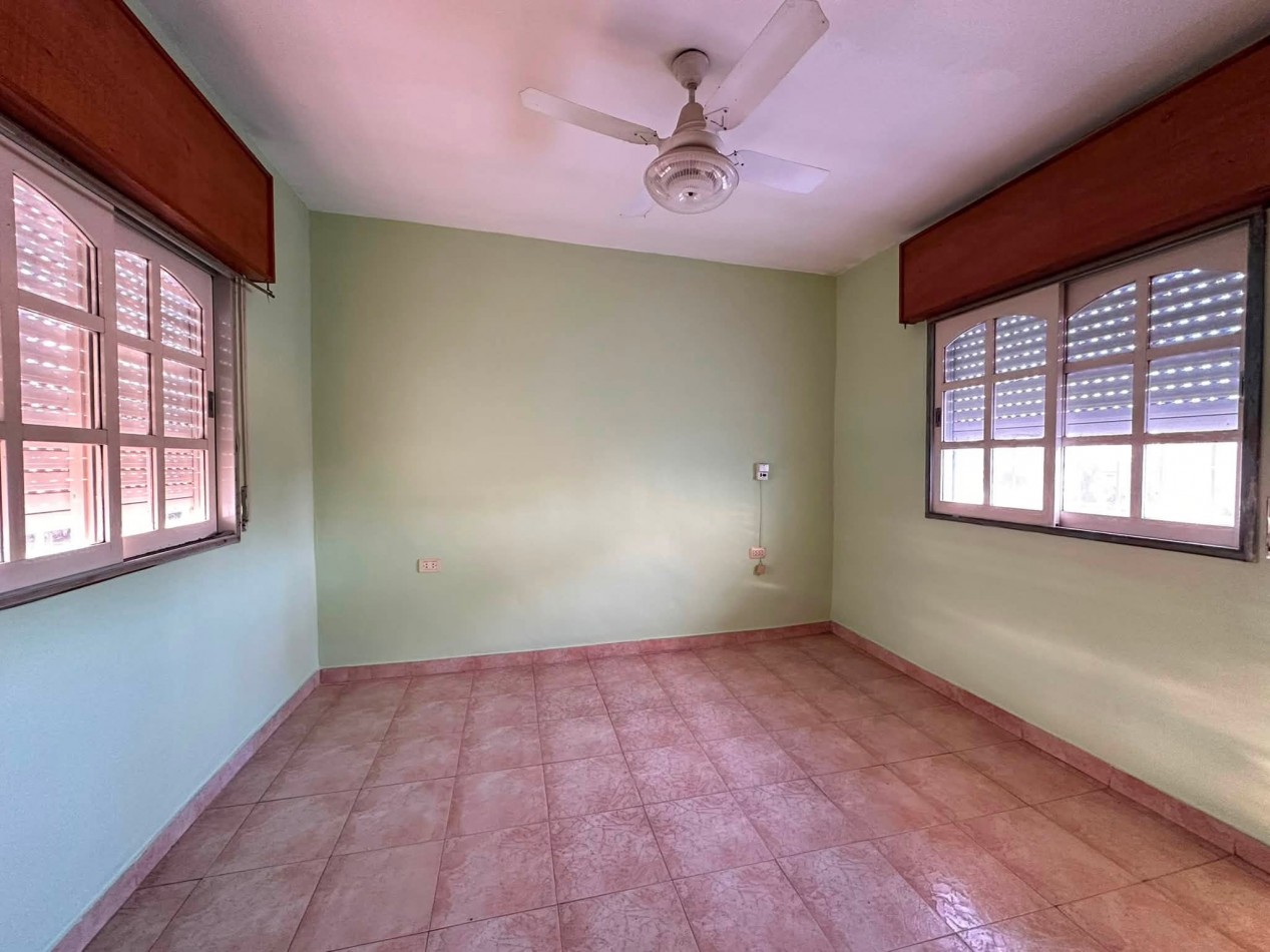 VENDO CASA 3 DORM MAS LOCAL COMERCIAL