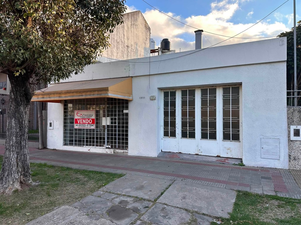 VENDO CASA 3 DORM MAS LOCAL COMERCIAL