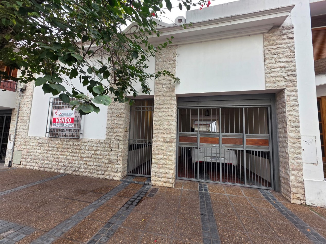 VENDO CASA 3 DORM. ZONA PARQUE U$D 250.000.