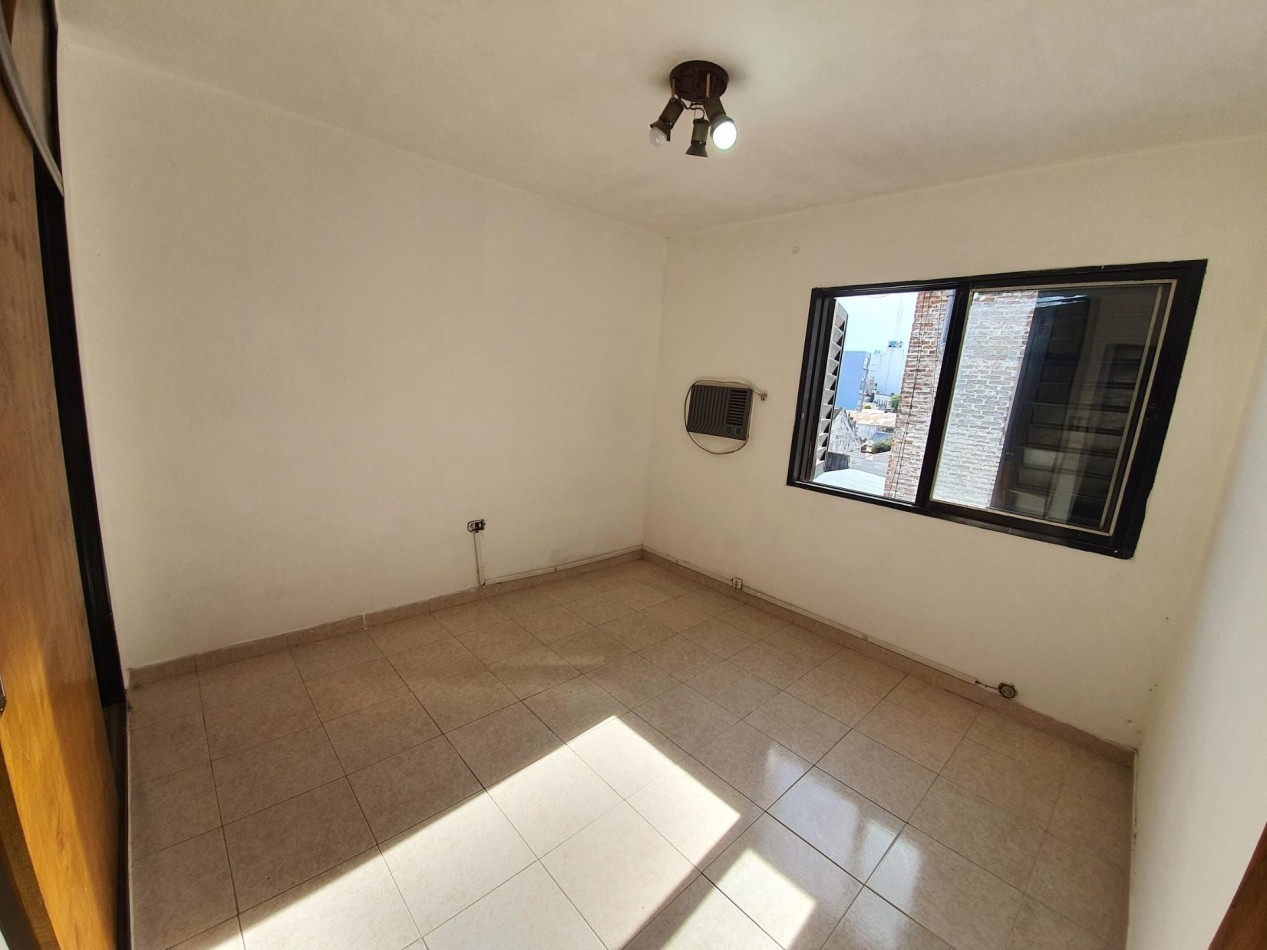 ALQUILO DEPTO 1 DORM $300.000 + EXP + TASAS. ZONA CENTRO