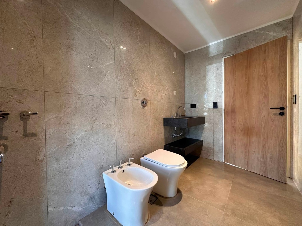 VENDO CASA 3 DORM 3 BAÑOS A ESTRENAR