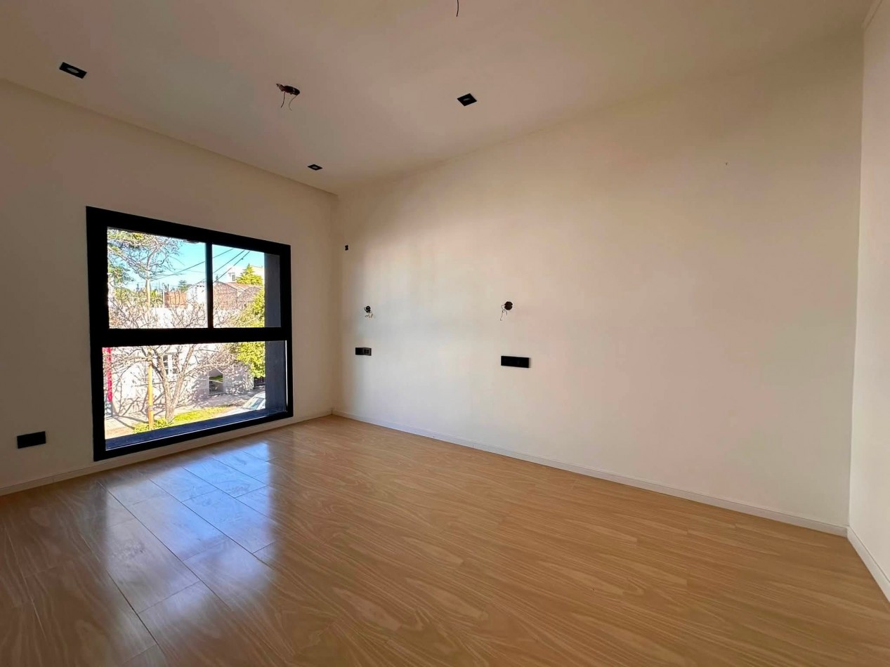 VENDO CASA 3 DORM 3 BAÑOS A ESTRENAR