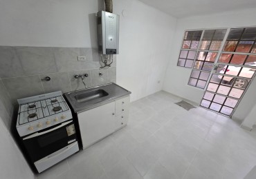 ALQUILO MONOAMBIENTE ZONA PARQUE $300.000 +IMPUESTOS 