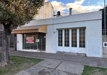 VENDO CASA 3 DORM MAS LOCAL COMERCIAL