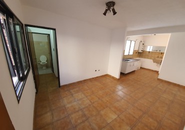 ALQUILO DEPTO 1 DORM $300.000 + EXP + TASAS. ZONA CENTRO